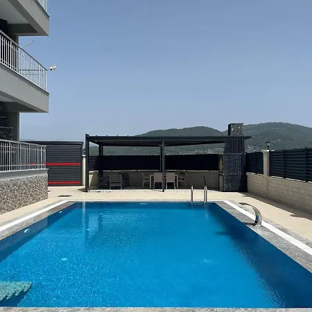 アパート Elite Life With Pool In Dalamanda