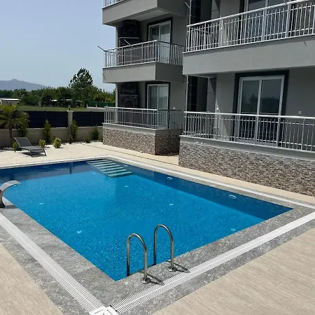 Elite Life With Pool In Dalamanda アパート ダラマン